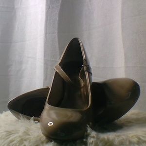 chinese lanudry heels